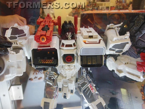 BotCon 2013   Transformers SDCC Images Gallery Metroplex, G1 5 Pack, Shockwaves' Lab  (54 of 101)